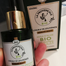 Swatch de Une julie verte : Huile de jouvence nuit, La Provençale