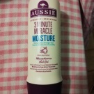Swatch de Une julie verte : 3 minutes miracle moisture, Aussie