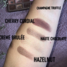 Swatch de Celie.drd : Chocolate bar - Palette de fards à paupières, Too Faced