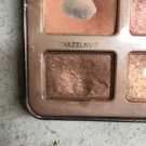 Swatch de Celie.drd : Chocolate bar - Palette de fards à paupières, Too Faced