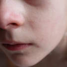 Swatch de peggy vanderhispallie : Pain nettoyant surgras XeraCalm A.D., Avène