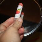 Swatch de peggy vanderhispallie : Baume à lèvre bio pêche, Aroma-Zone