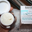 Swatch de peggy vanderhispallie : Crème de Jour Anti-Rides Q10 Basis Sensitiv, Lavera