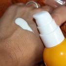 Swatch de peggy vanderhispallie : Lait solaire très haute protection 300ml - SPF50, Mustela