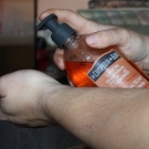 Swatch de peggy vanderhispallie : Savon Traditionnel de Marseille, Le Comptoir du Bain