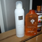 Swatch de peggy vanderhispallie : Douche huile de soin nutrition à l'huile d'argan & fleur d'oranger, Le Petit Marseillais