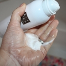Swatch de peggy vanderhispallie : The Ritual of Sakura Foaming Shower Gel - Mousse de douche, Rituals