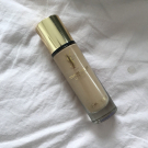 Swatch de zlliteras : Touche Éclat Le Teint - Fond de Teint, Yves Saint Laurent