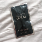 Swatch de zlliteras : Black Opium Eau de parfum, Yves Saint Laurent