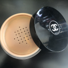Swatch de spookx1809 : Poudre universelle libre, Chanel