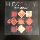 Swatch de spookx1809 : Essentials Eye Palette - Palettes d'ombres à paupières, Huda Beauty