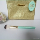 Swatch de Aunatur-elle : Gold mint kit, Elsa makeup