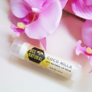 Swatch de Aunatur-elle : Beeswax Baume à Lèvres, Bee Natural