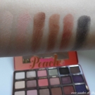 Swatch de Aunatur-elle : Sweet Peach Palette de fards à paupières, Too Faced