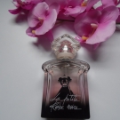 Swatch de Aunatur-elle : La Petite Robe Noire - Eau de Parfum, Guerlain