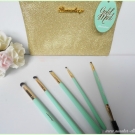 Swatch de Aunatur-elle : Gold mint kit, Elsa makeup