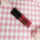 Swatch de Aunatur-elle : Rouge à lèvre liquide mat, Ofra