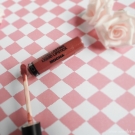 Swatch de Aunatur-elle : Rouge à lèvre liquide mat, Ofra