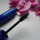 Swatch de Aunatur-elle : Mascara Volum'Express The Rocket, Maybelline New York