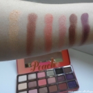 Swatch de Aunatur-elle : Sweet Peach Palette de fards à paupières, Too Faced