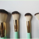 Swatch de Aunatur-elle : Gold mint kit, Elsa makeup