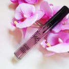 Swatch de Aunatur-elle : Matte Liquid Lipstick, Kylie Cosmetics