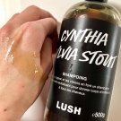 Swatch de VeroToulouse : Mousse Brune Cynthia Sylvia Stout, Lush