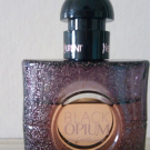 Swatch de oceaned&è : Black Opium Eau de parfum, Yves Saint Laurent
