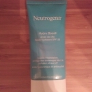 Swatch de Lolitar04 : Ecran de Ville Hydro Boost SPF 25, Neutrogena