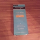 Swatch de Lolitar04 : Ecran de Ville Hydro Boost SPF 25, Neutrogena