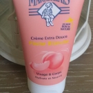 Swatch de Lolitar04 : Crème Extra Douce Pêche Blanche, Le Petit Marseillais