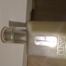 Swatch de Liladu54 : Emulsion Hydratante Tellement Différente, Clinique