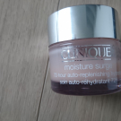 Swatch de Liladu54 : Moisture Surge Extended Thirst Relief - Gel Crème Désaltérant Intense Peaux Déshydratées, Clinique