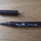 Swatch de Josianebtk : Master Precise Liquid Eyeliner, Maybelline New York
