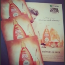 Swatch de Flor Bela : Lait Corps Réparateur Trésors de Miel Ultra Doux, Garnier