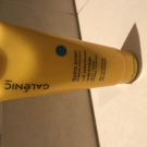 Swatch de Shalouza : Soin soleil à l'uncaria d'amazonie, Galenic