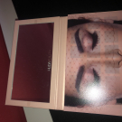 Swatch de Byliaa : The New Nude Palette - Palette de fards à paupières, Huda Beauty