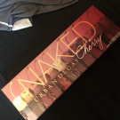 Swatch de Byliaa : Naked Cherry - Palette de fards à paupières, Urban Decay