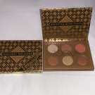 Swatch de Axelled11 : Voyager Caramel Melange Palette, Zoeva