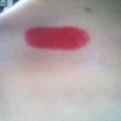 Swatch de Violamar : Rouge à lèvres Revolution, Urban Decay